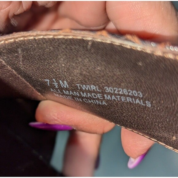 Carlos Santana Size 7.5M Twirl Leopard Print Strappy Brown Faux Suede Heels - Picture 5 of 5